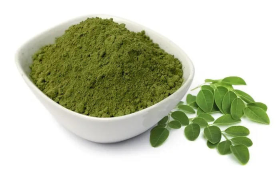 Pulvereigenmarken Soems Moringa, die Moringa organisches einkapselt, fertigen Moringa-Blattpulver besonders an