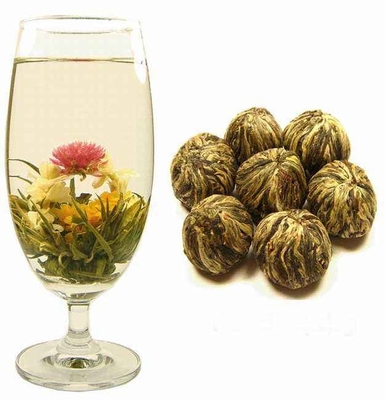 Handgefertigte schöne blühende verschiedene Arten Tees Soems 100% des blühenden Teeballs
